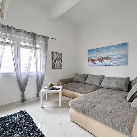 Apartment Razanac Nikola 2 Dış mekan fotoğraf